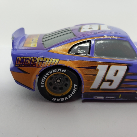 Disney Pixar Cars 4" Bobby Swift Diecast Toy Car - Picture 5 of 16